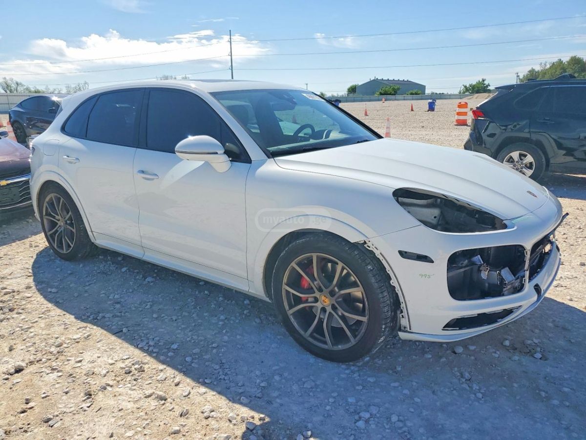 Porsche Cayenne GTS 2023 — миниатюра 4