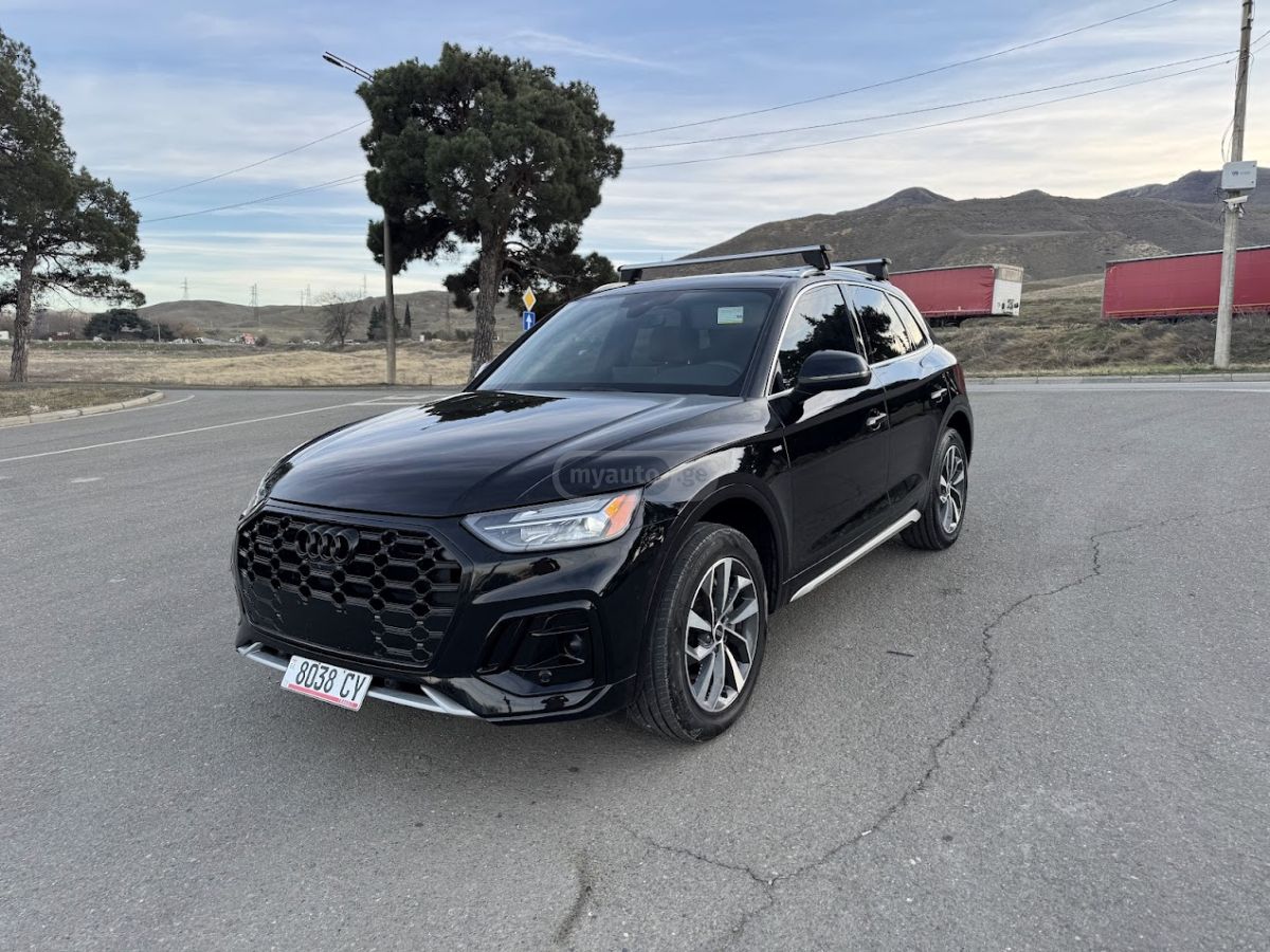 Audi Q5 - фото 1