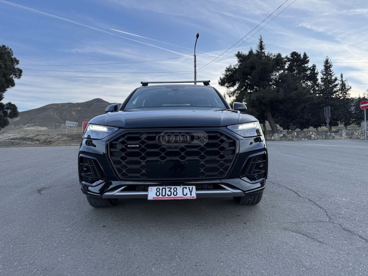 Audi Q5 - фото 12