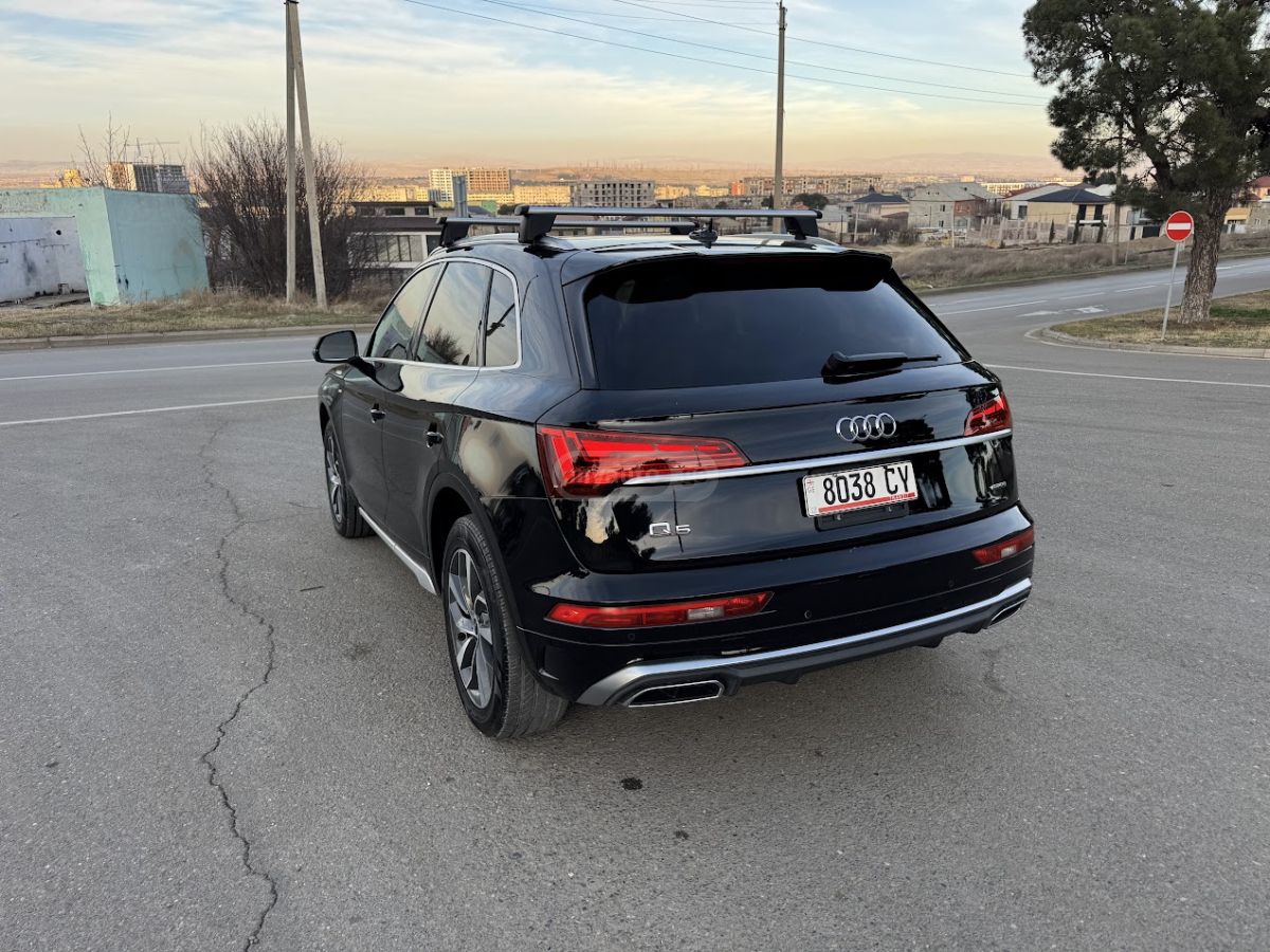 Audi Q5 - фото 2