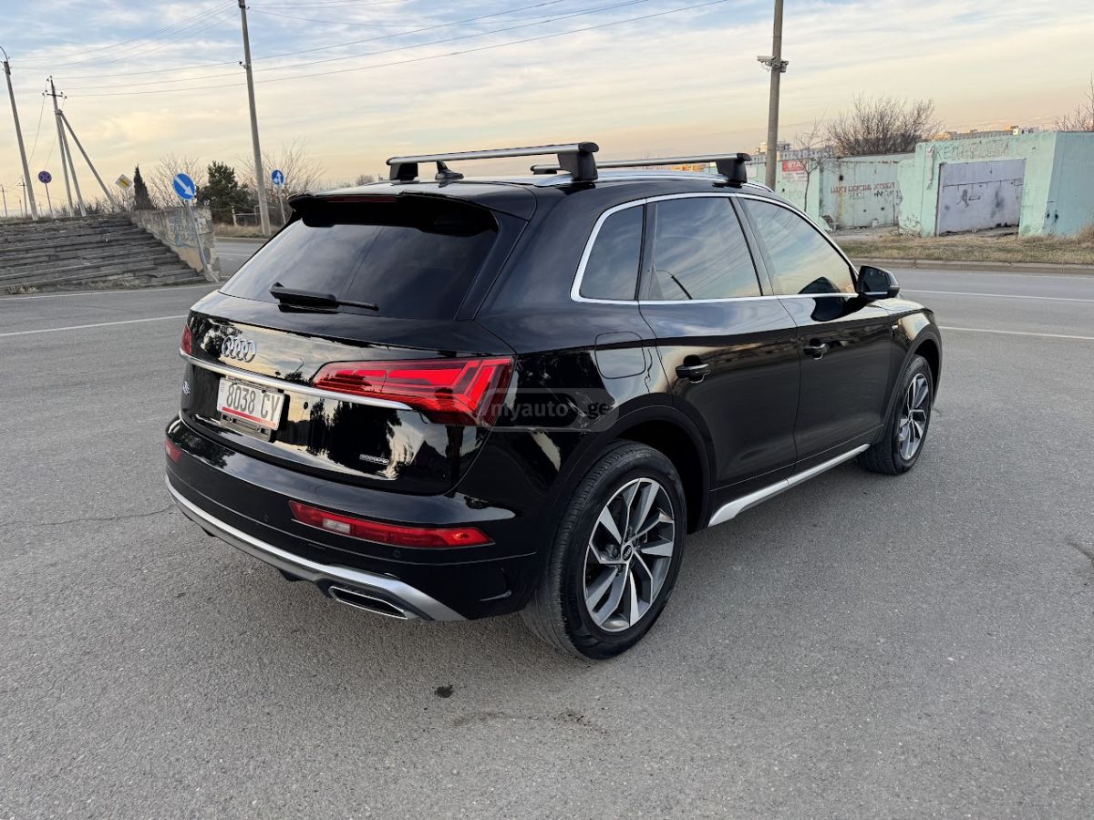 Audi Q5 - фото 3