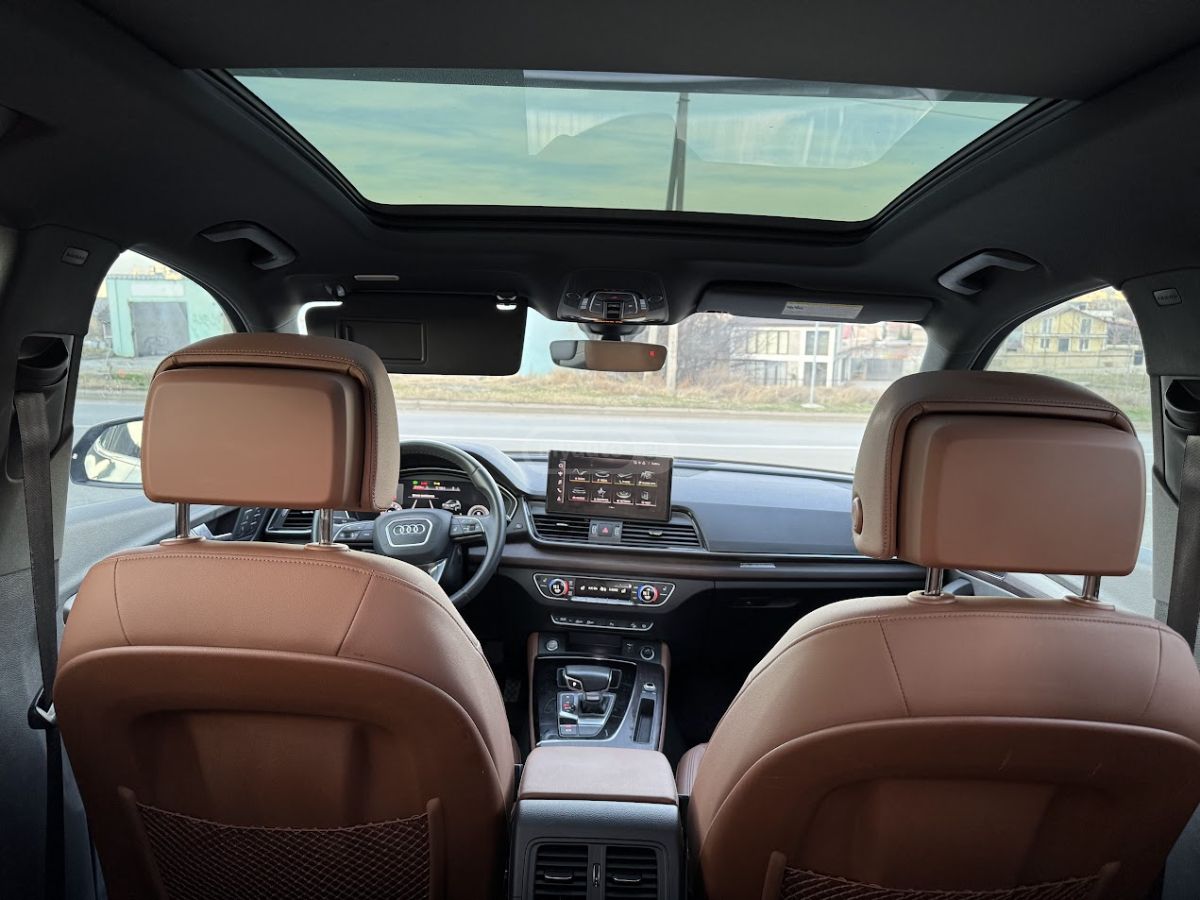 Audi Q5 - фото 8