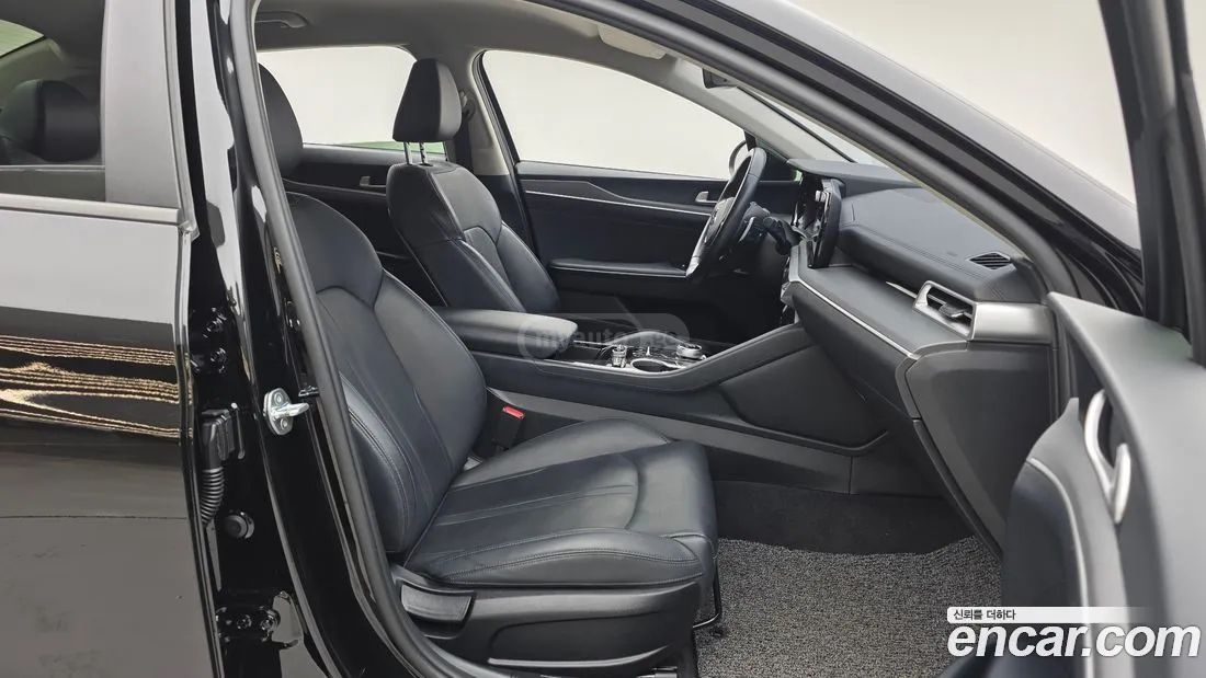 Kia Optima - фото 10