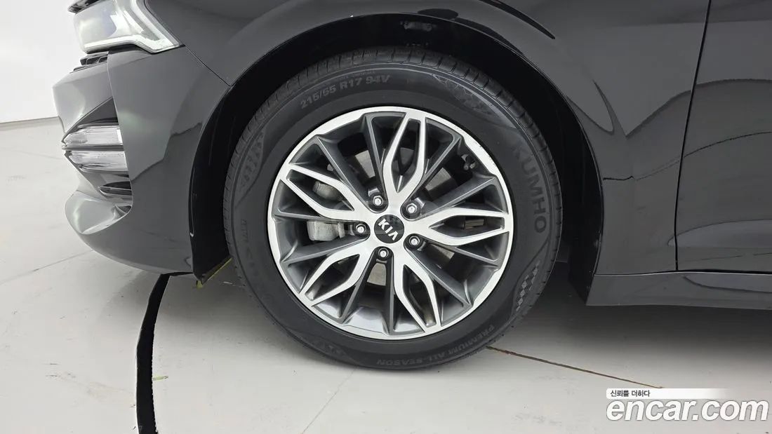 Kia Optima - фото 5