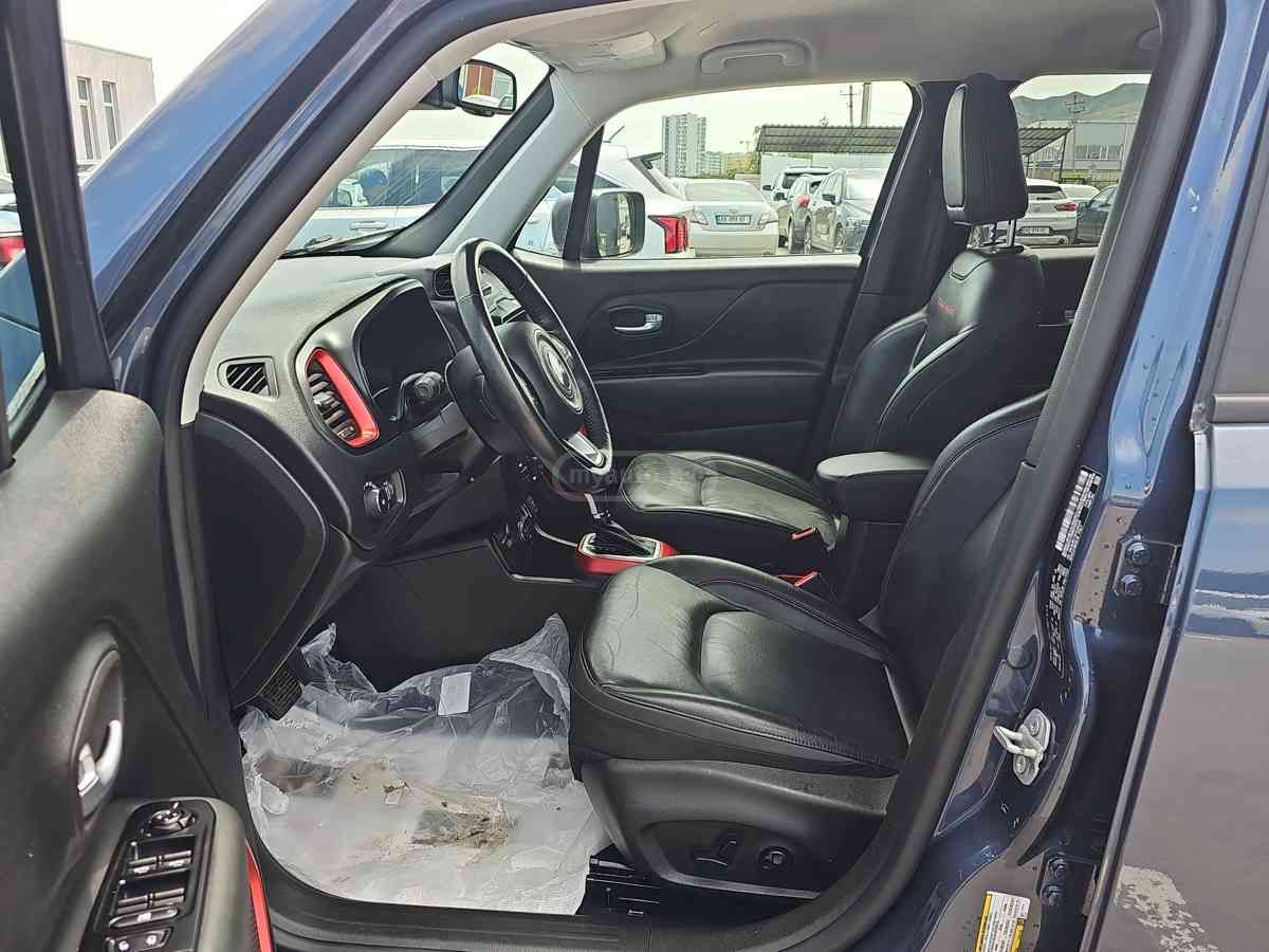 Jeep Jeep Renegade — миниатюра 9