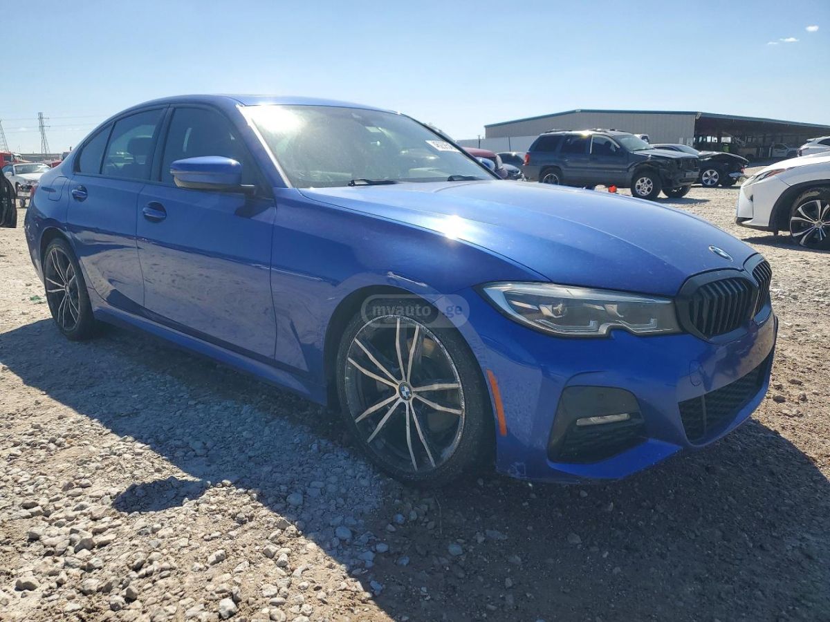 BMW 330 - фото 2