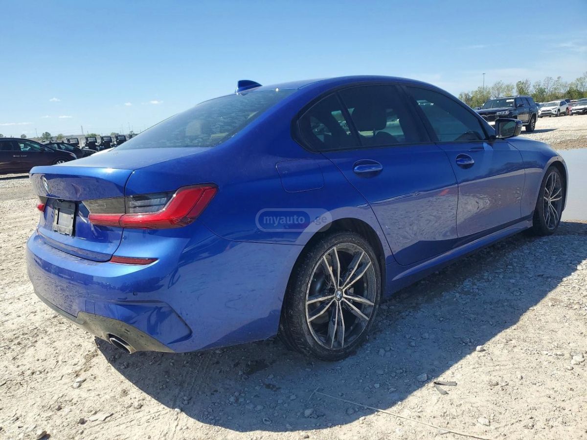 BMW 330 - фото 3