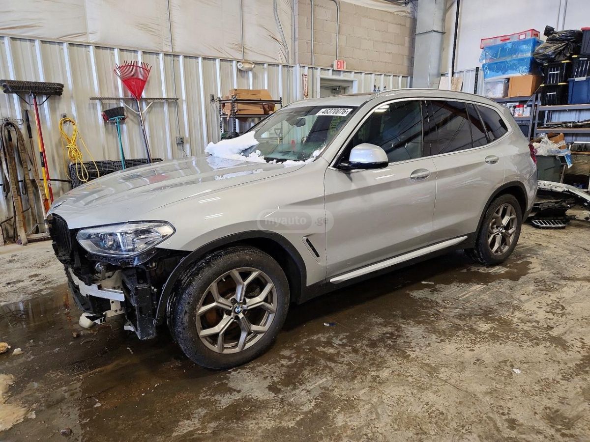 BMW X3 - фото 1