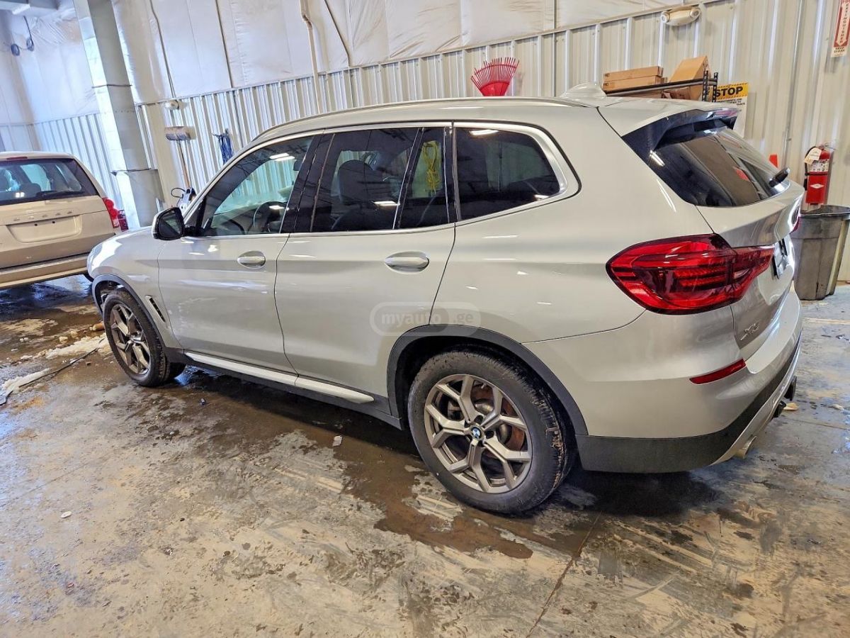 BMW X3 - фото 4