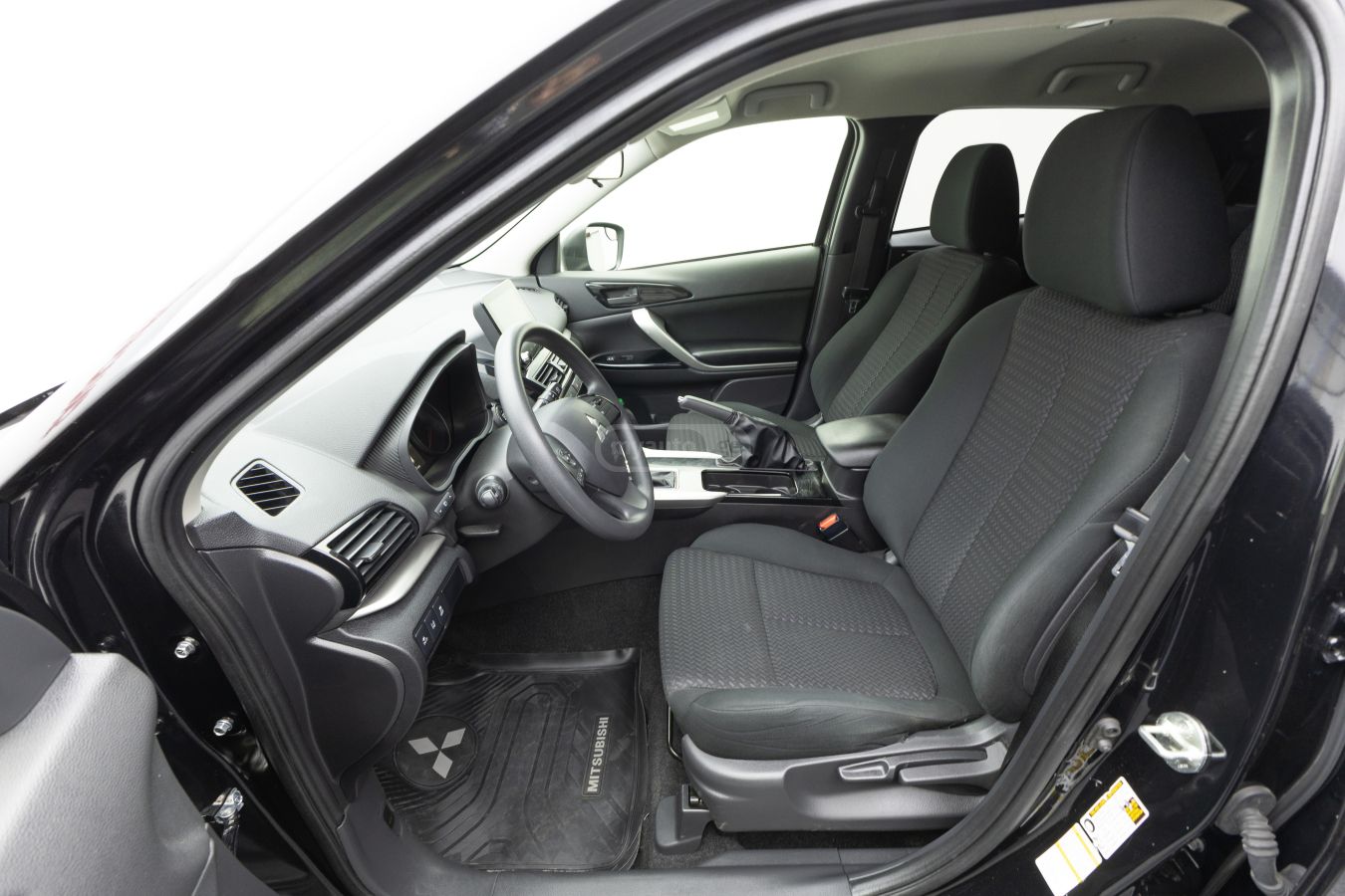 Mitsubishi Eclipse Mitsubishi Eclipse Cross 2024 — миниатюра 9