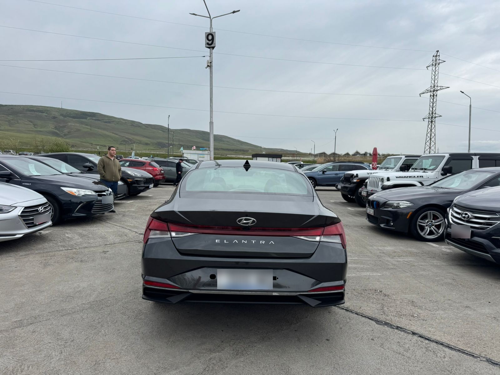 Hyundai Elantra - фото 11