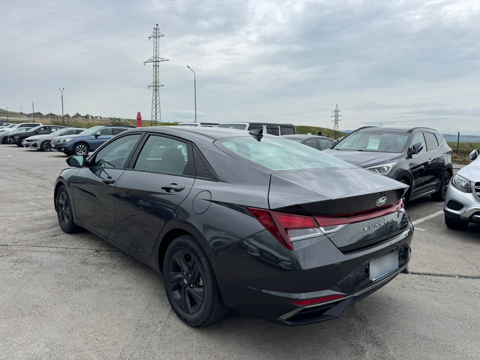 Hyundai Elantra - фото 3