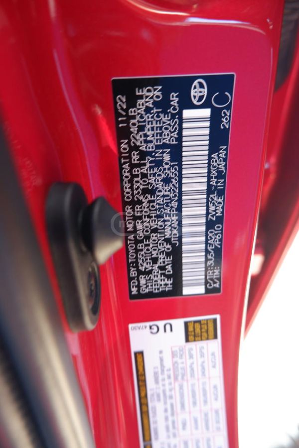 Toyota Limited 5dr Hatchback CVT — миниатюра 13