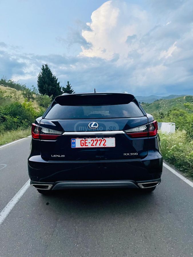 Lexus F SPORT 4dr All-Wheel Drive Au — миниатюра 6