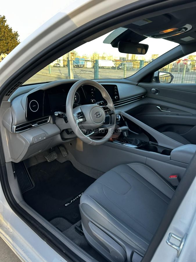 Hyundai Elantra - фото 15
