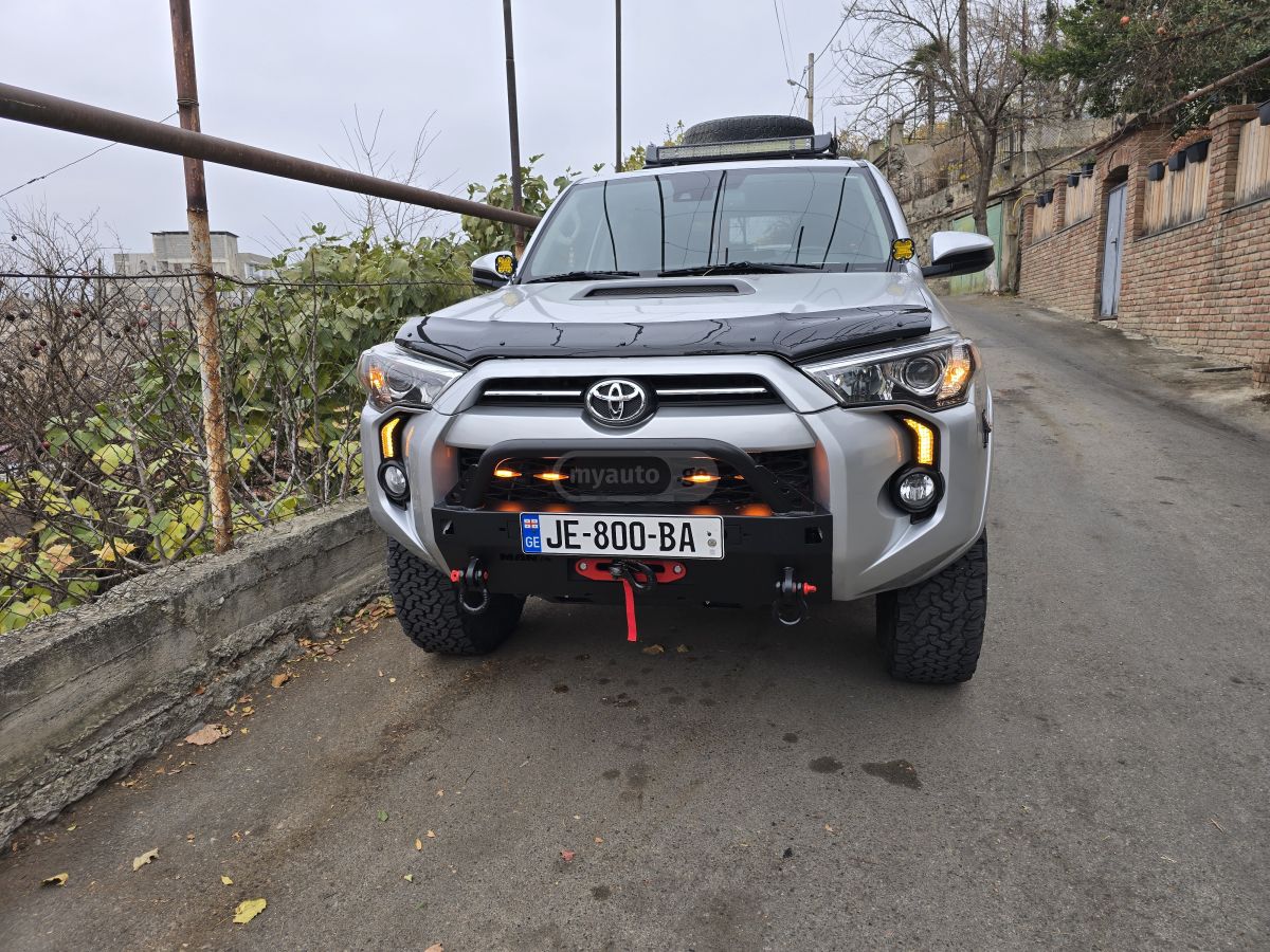 Toyota 4 Runner - фото 5