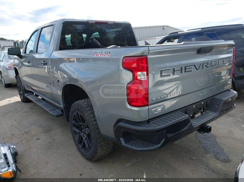 Chevrolet Silverado 2023 — миниатюра 3