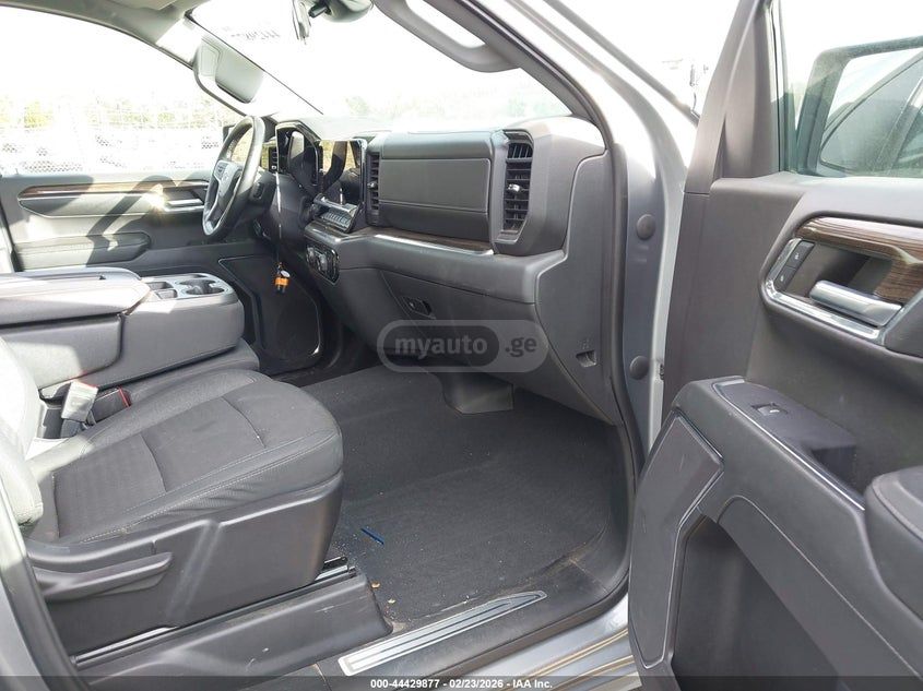 Chevrolet Silverado 2023 — миниатюра 5