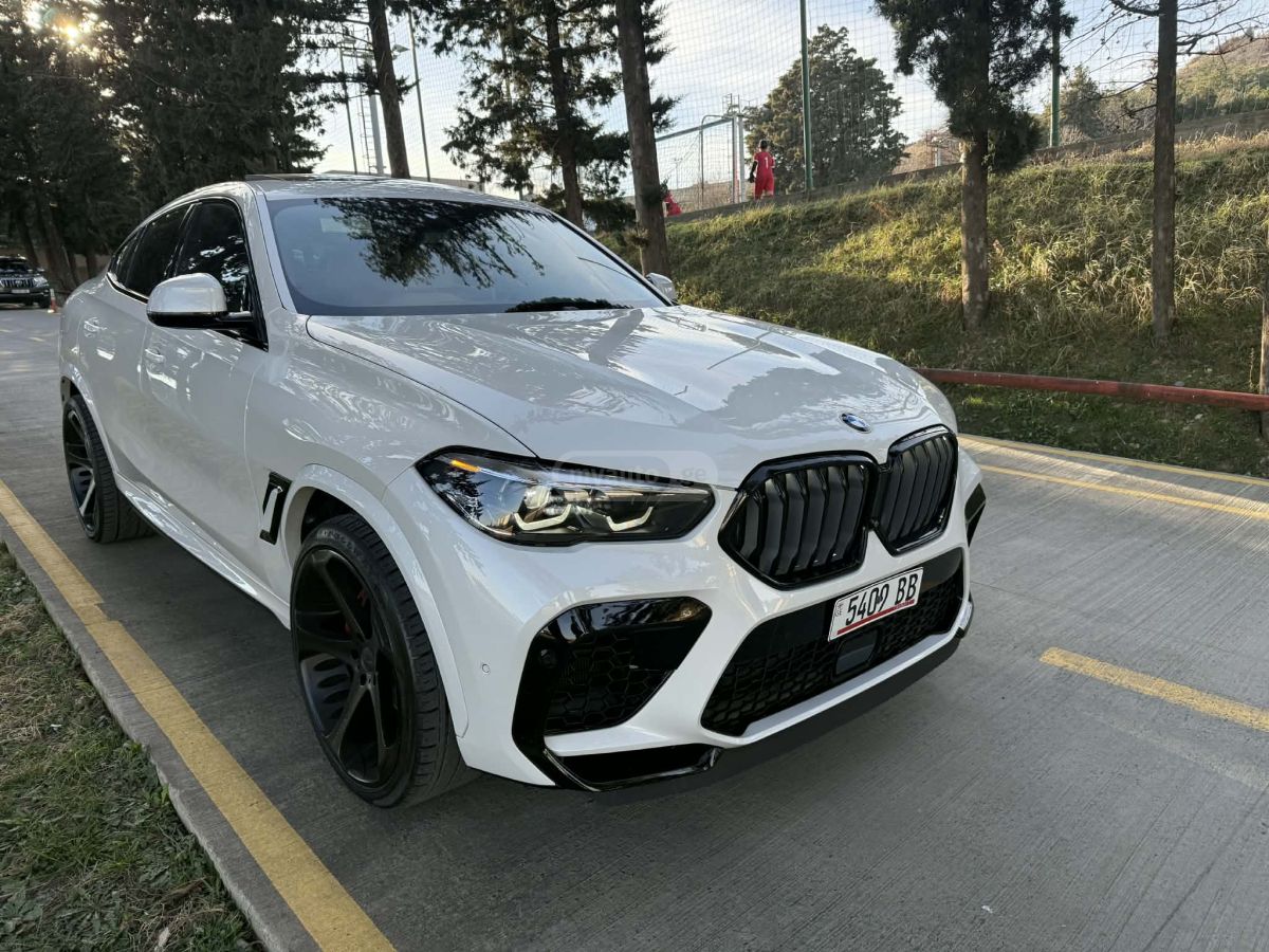 BMW xDrive40i 4dr All-Wheel Drive — миниатюра 9