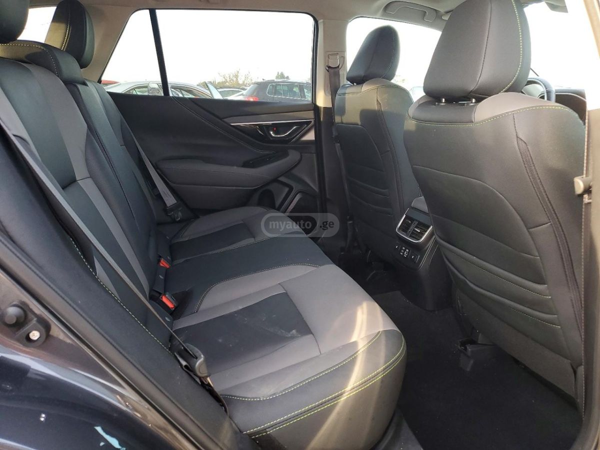 Subaru Onyx Edition XT 4dr All Wheel — миниатюра 11