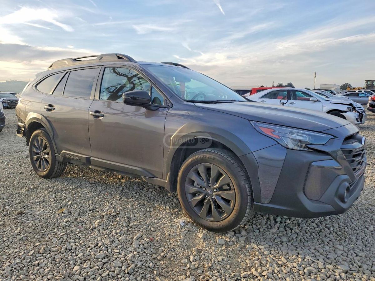 Subaru Onyx Edition XT 4dr All Wheel — миниатюра 4