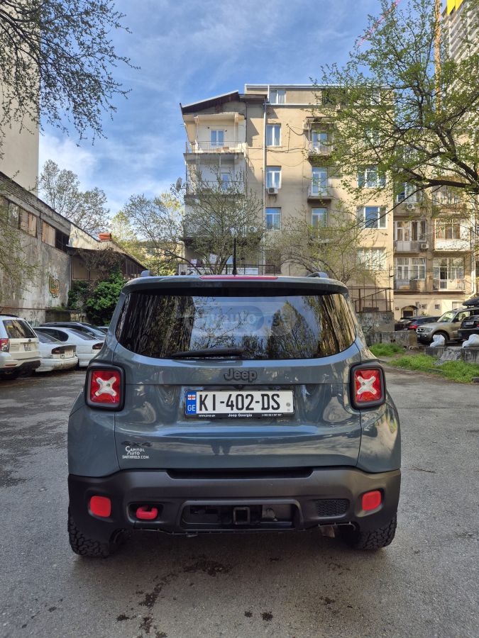 Jeep Renegade - фото 5