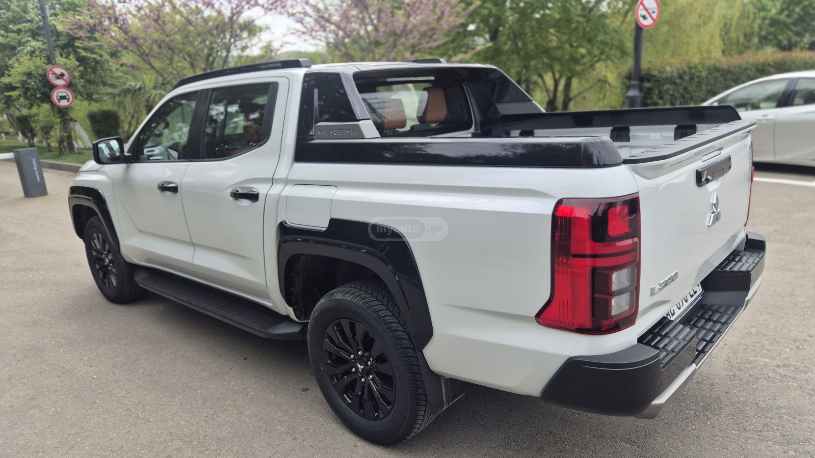Mitsubishi L200 - фото 3