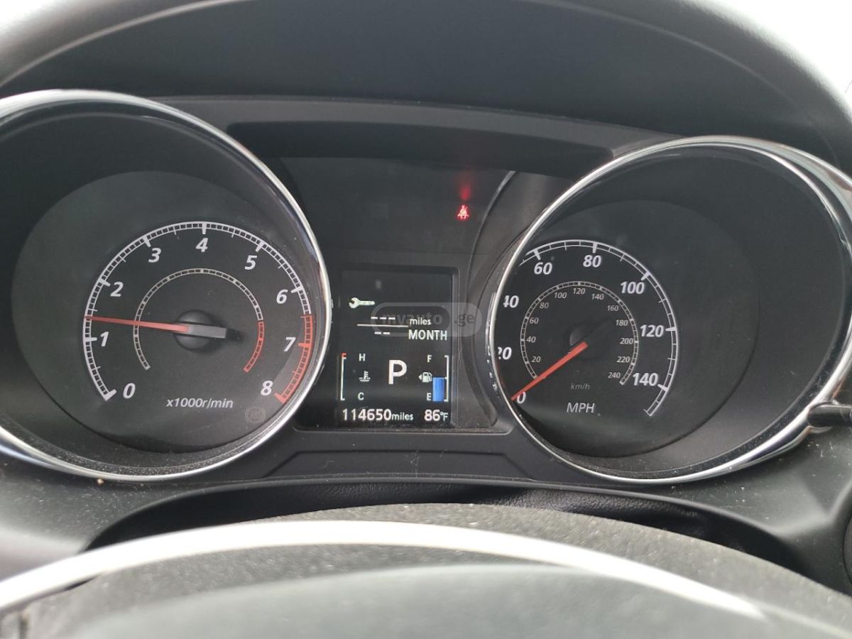 Mitsubishi Outlander - фото 9