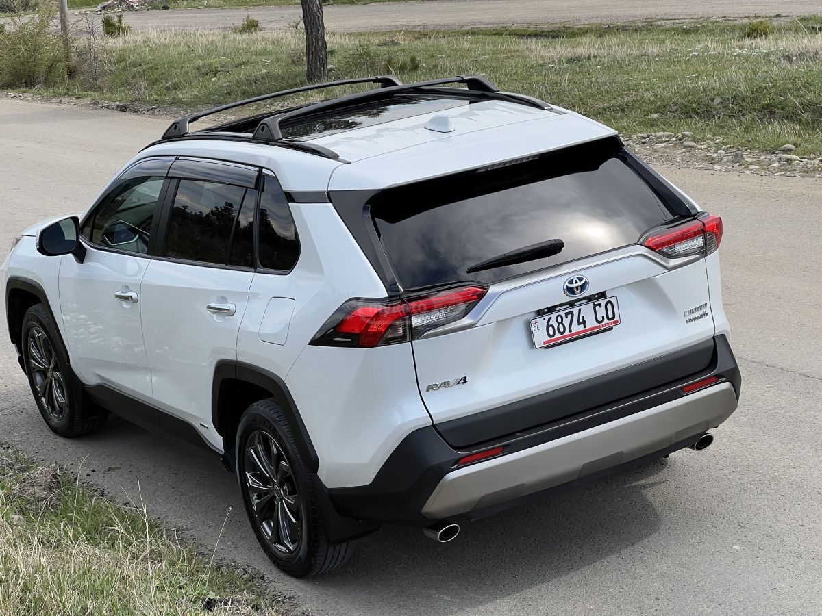 Toyota Rav 4 - фото 8