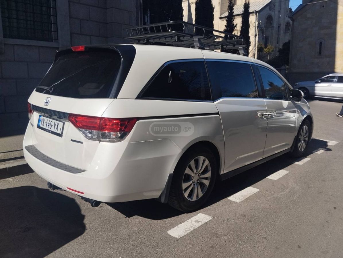Honda Odyssey - фото 2