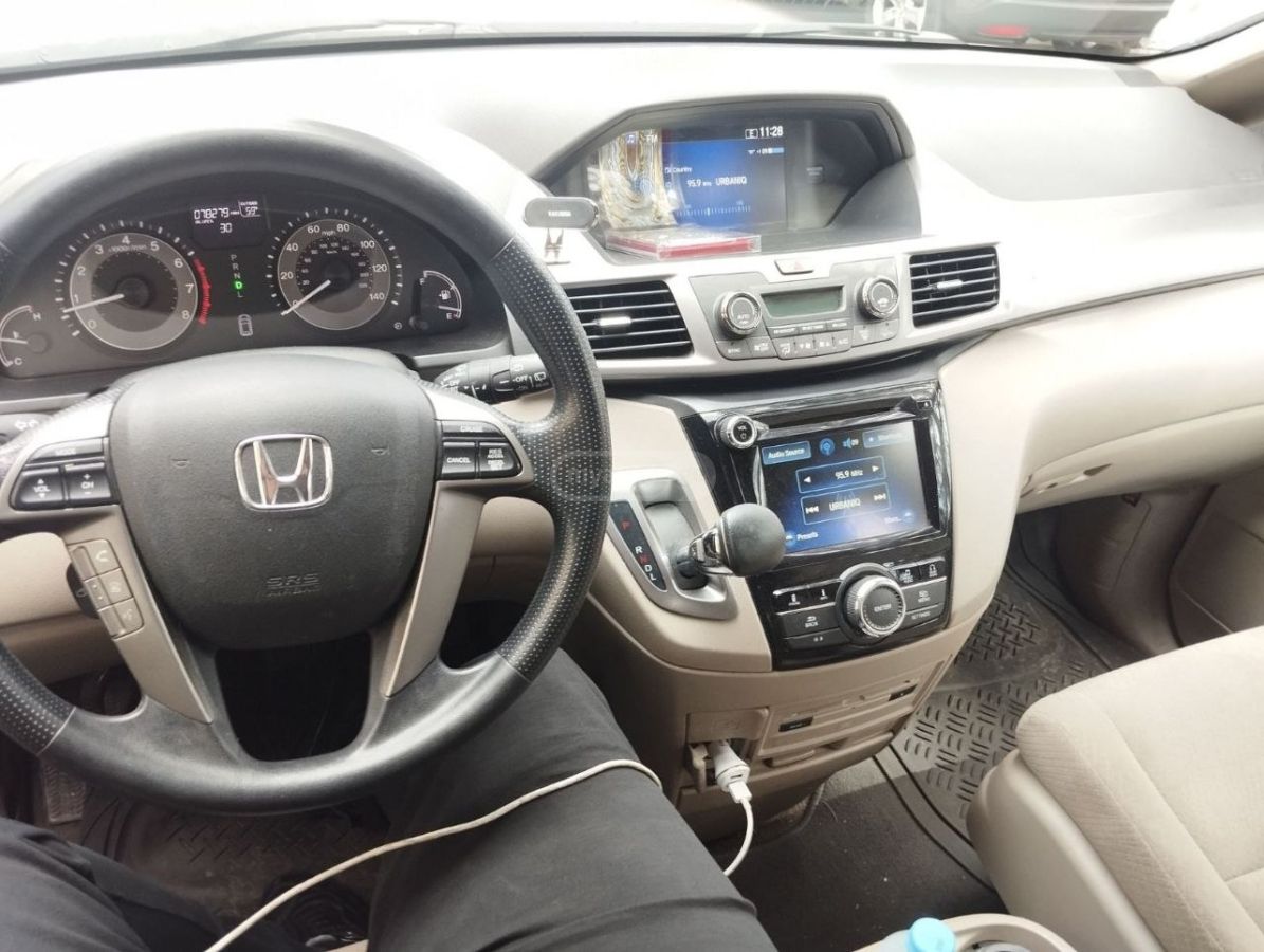 Honda Odyssey - фото 8