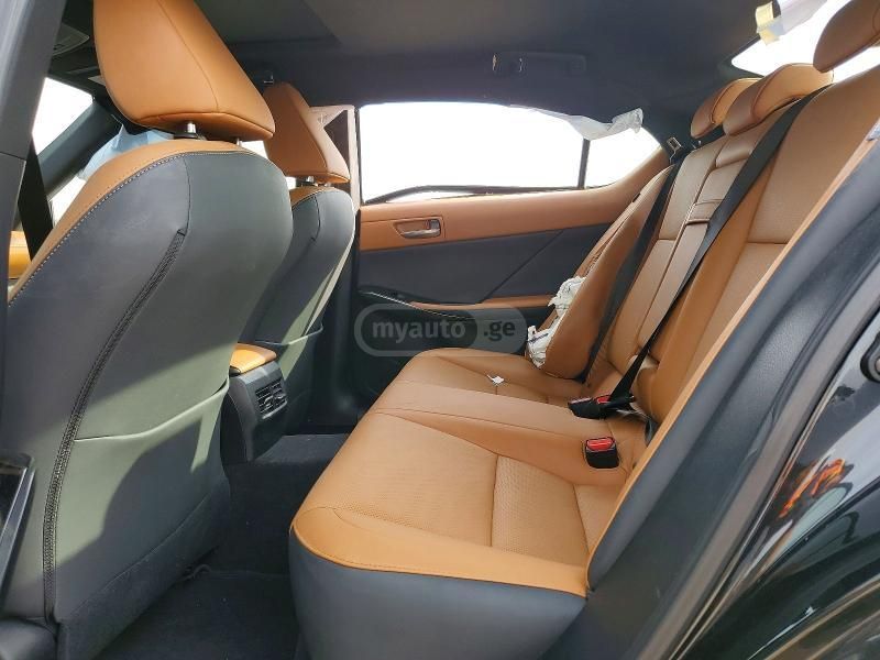 Lexus Base 4dr Rear-Wheel Drive Seda — миниатюра 10