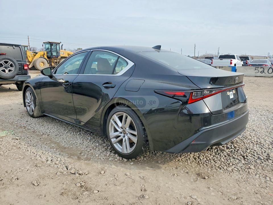 Lexus Base 4dr Rear-Wheel Drive Seda — миниатюра 2