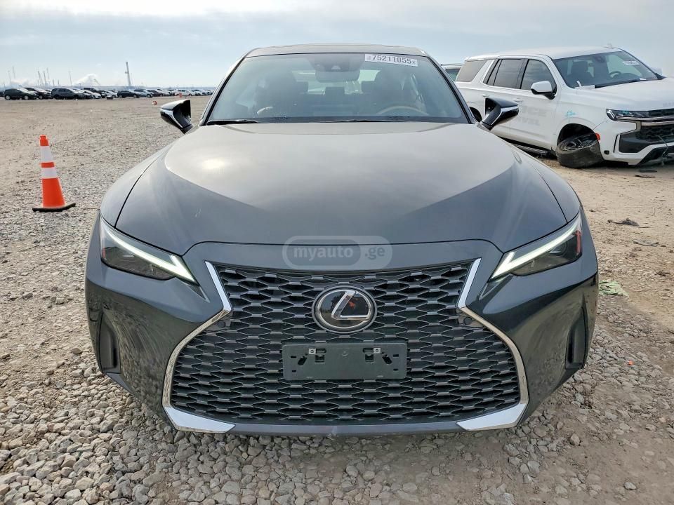 Lexus Base 4dr Rear-Wheel Drive Seda — миниатюра 5