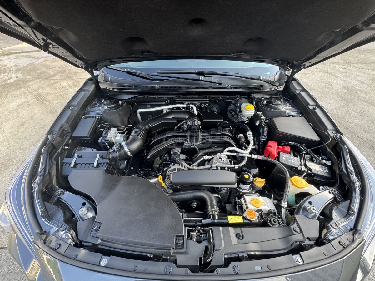 Subaru Limited 4dr All-Wheel Drive CV — миниатюра 15