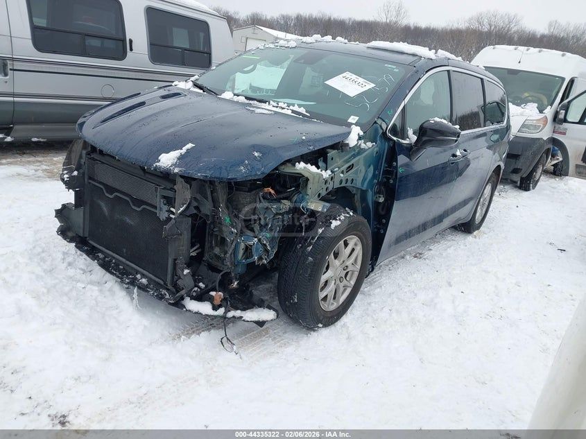 Chrysler Pacifica 2025 — миниатюра 2