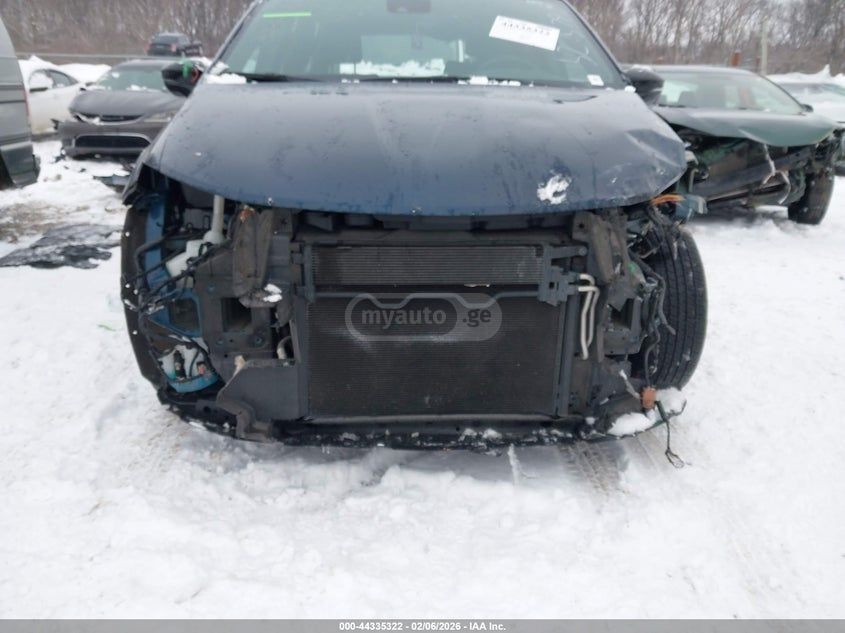 Chrysler Pacifica 2025 — миниатюра 6