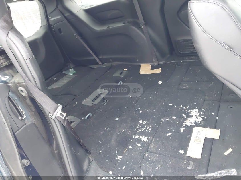 Chrysler Pacifica 2025 — миниатюра 8