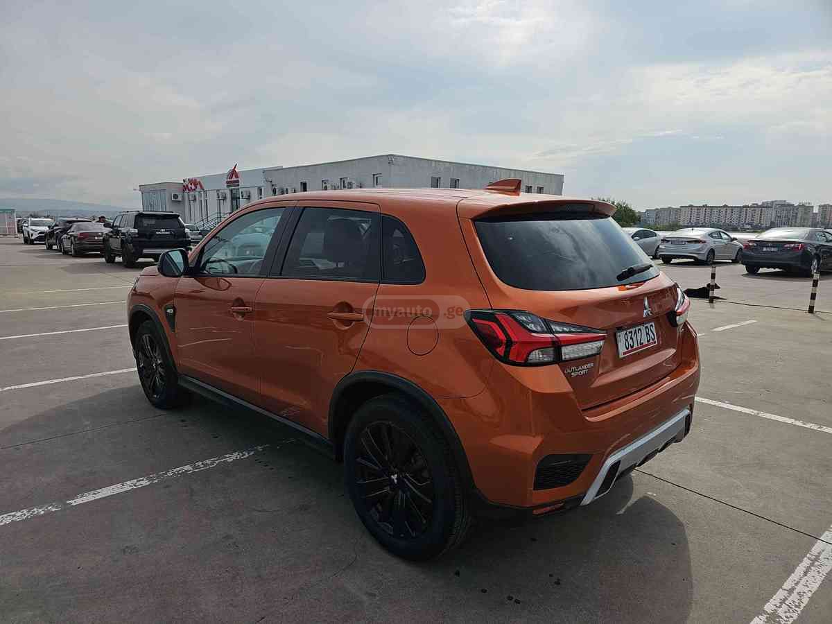 Mitsubishi Mitsubishi Outlander Sport — миниатюра 6