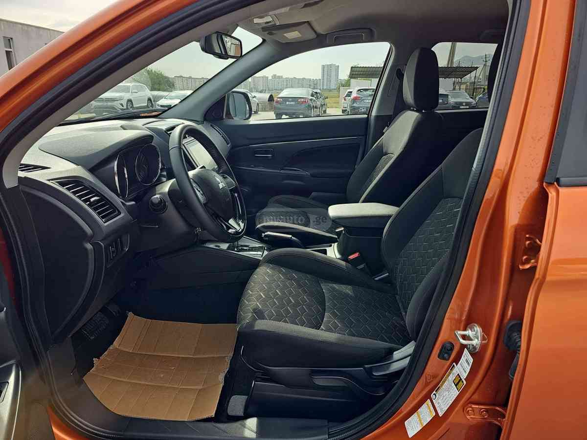 Mitsubishi Mitsubishi Outlander Sport — миниатюра 9