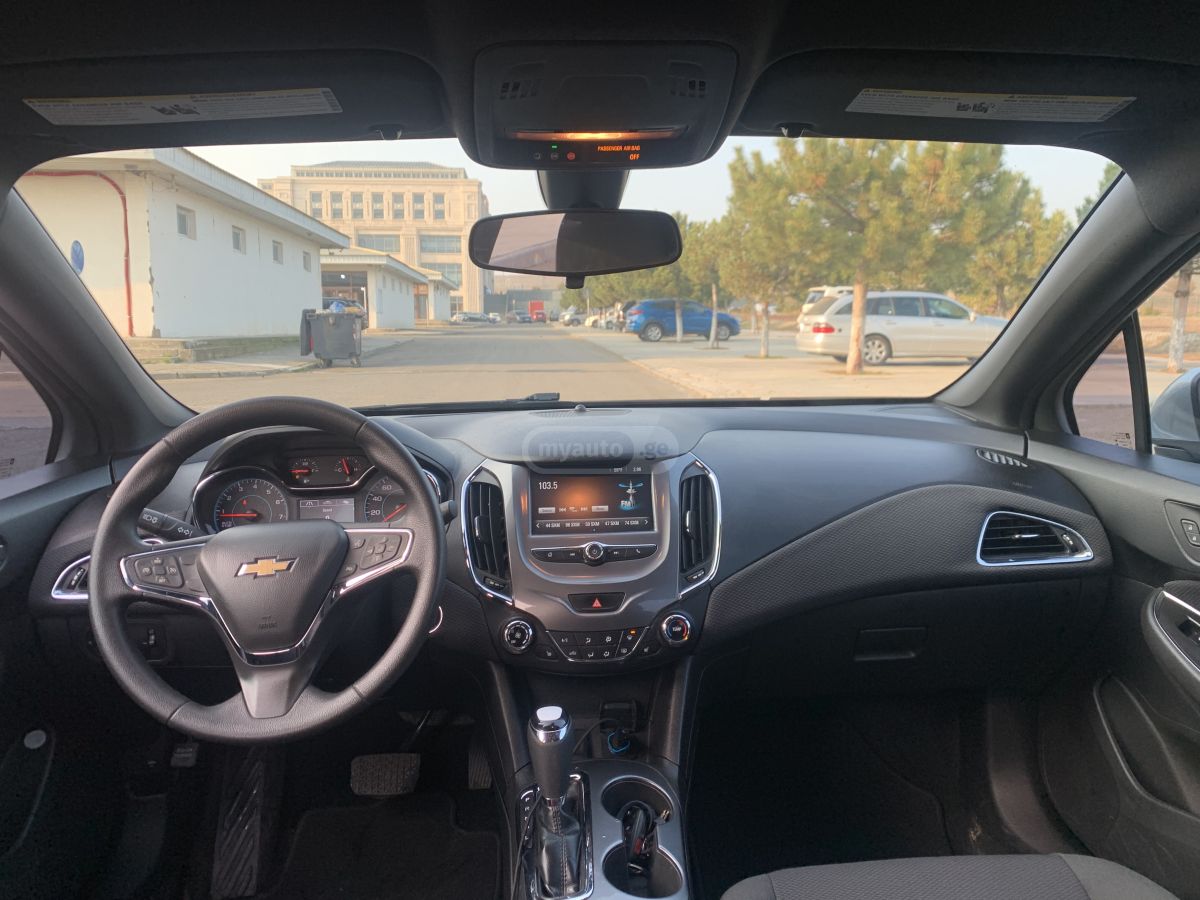 Chevrolet Cruze - фото 3