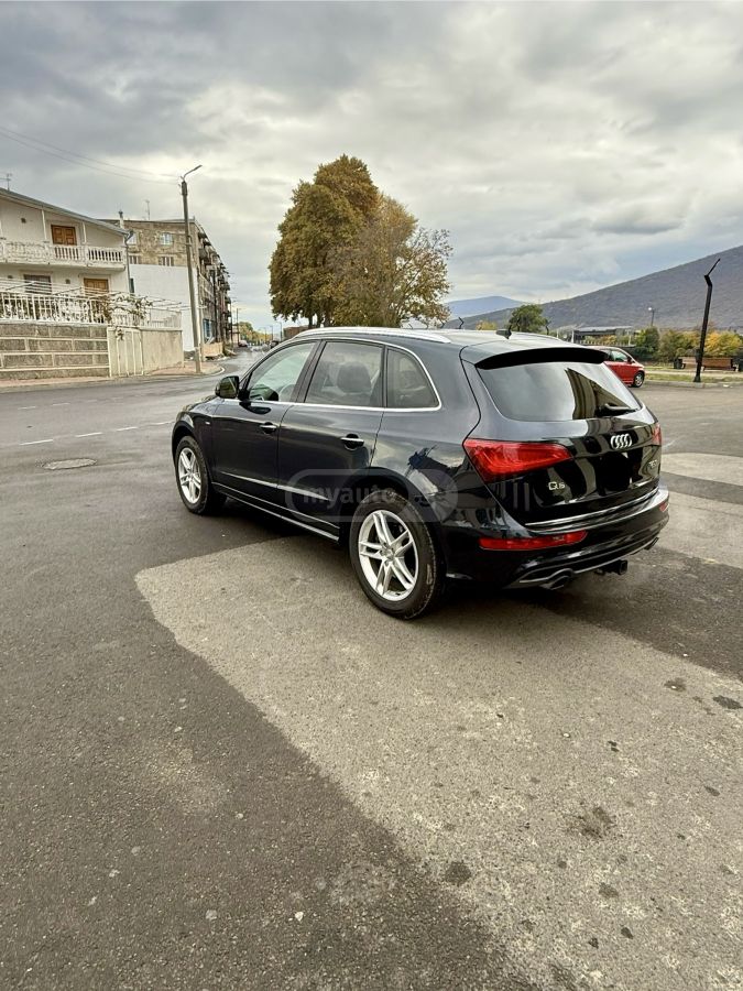 Audi Q5 - фото 7