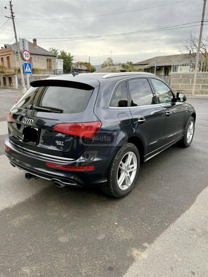 Audi Q5 - фото 8