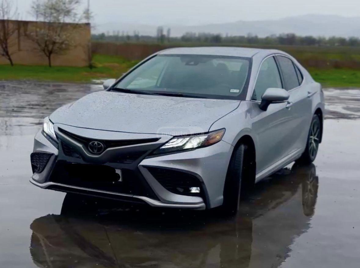 Toyota Camry - фото 3