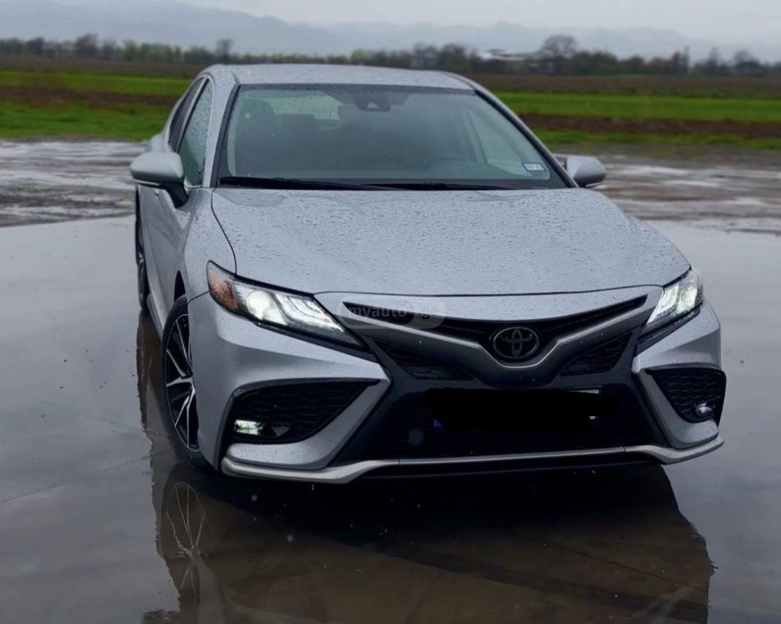 Toyota Camry - фото 5