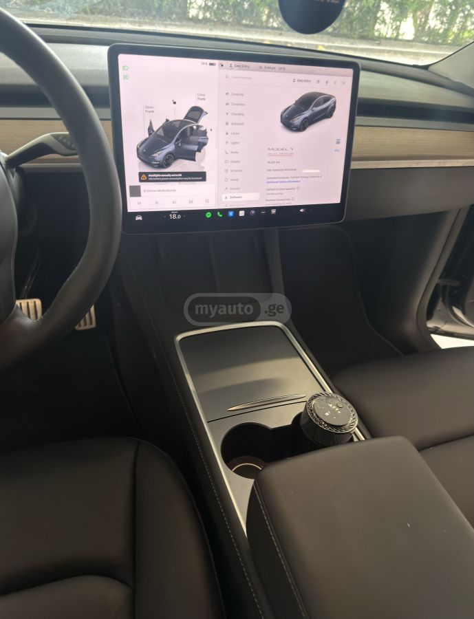 Tesla Model Y - фото 15