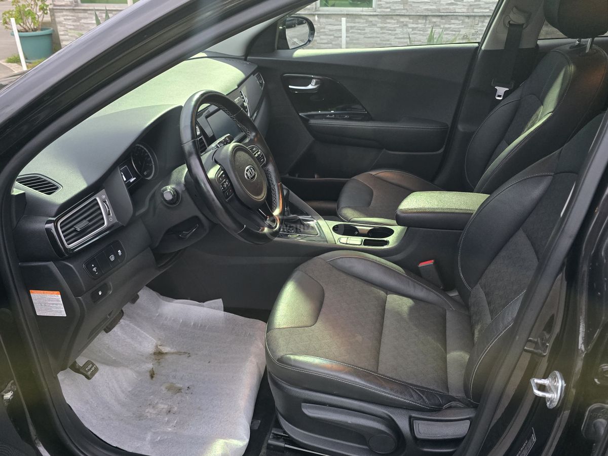 Kia Niro - фото 9