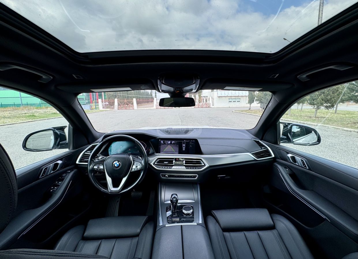 BMW X5 - фото 7