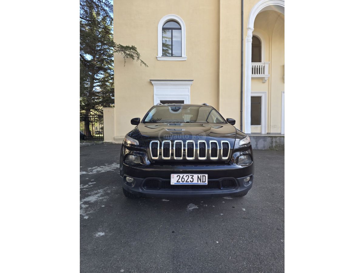 Jeep Cherokee - фото 2