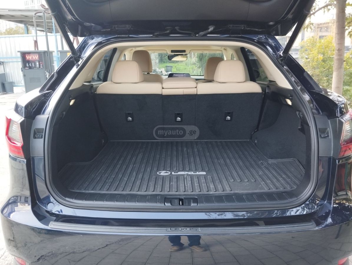 Lexus Base 4dr Front-Wheel Drive Aut — миниатюра 12